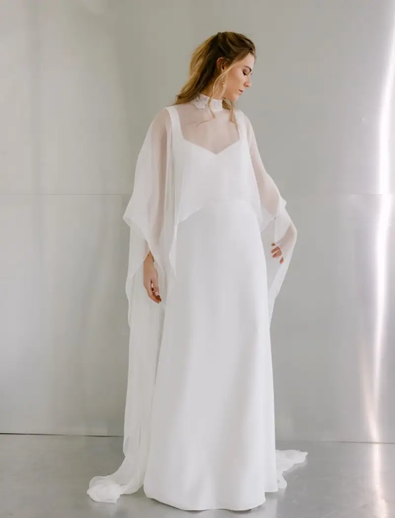 Robe de mariée Roman Cape - Rembo Atelier - Promesse Mariage